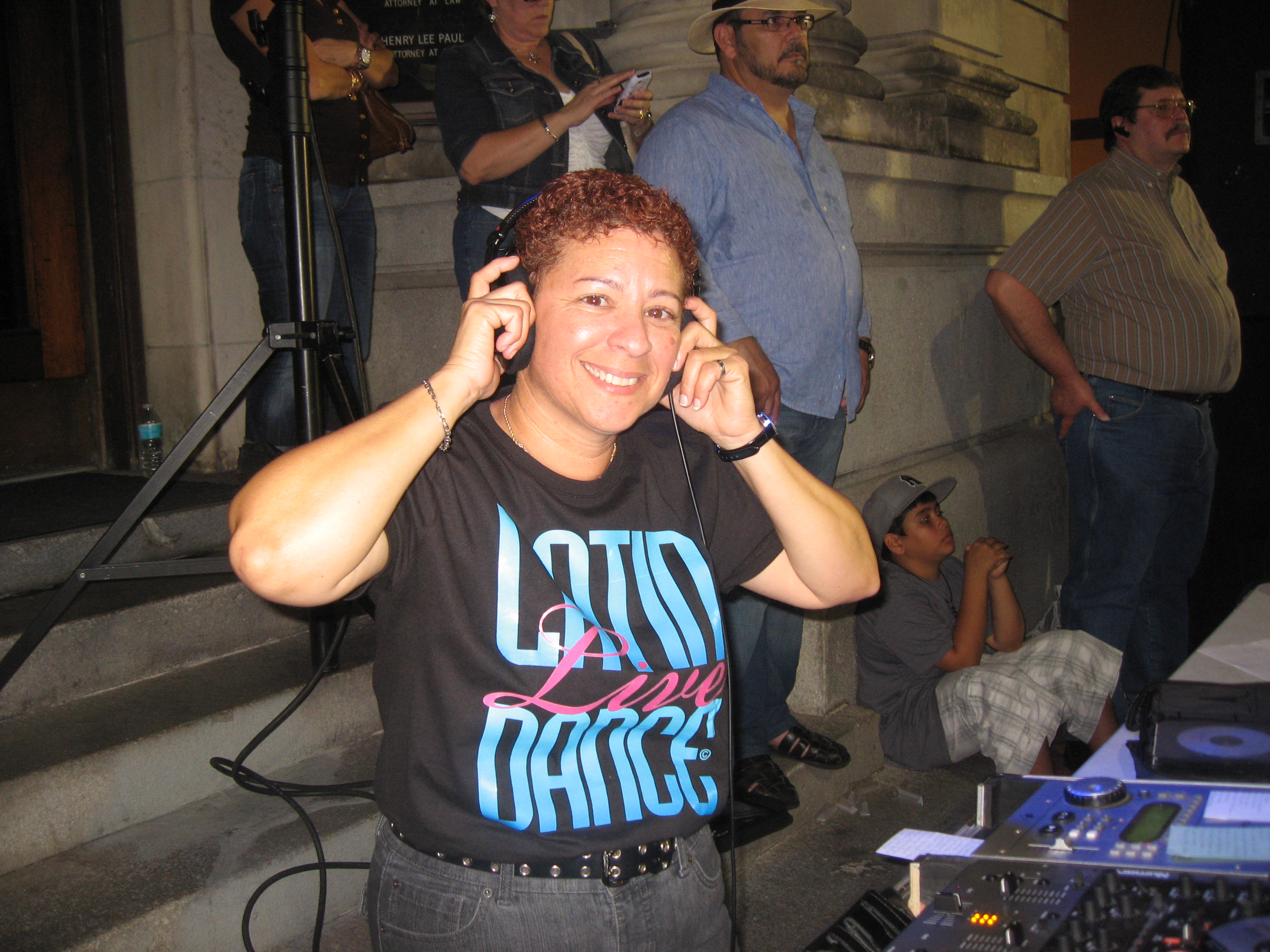 cinthia cano bilingual english spanish dj in lehigh acres serving fort myers  surrounding areas 1